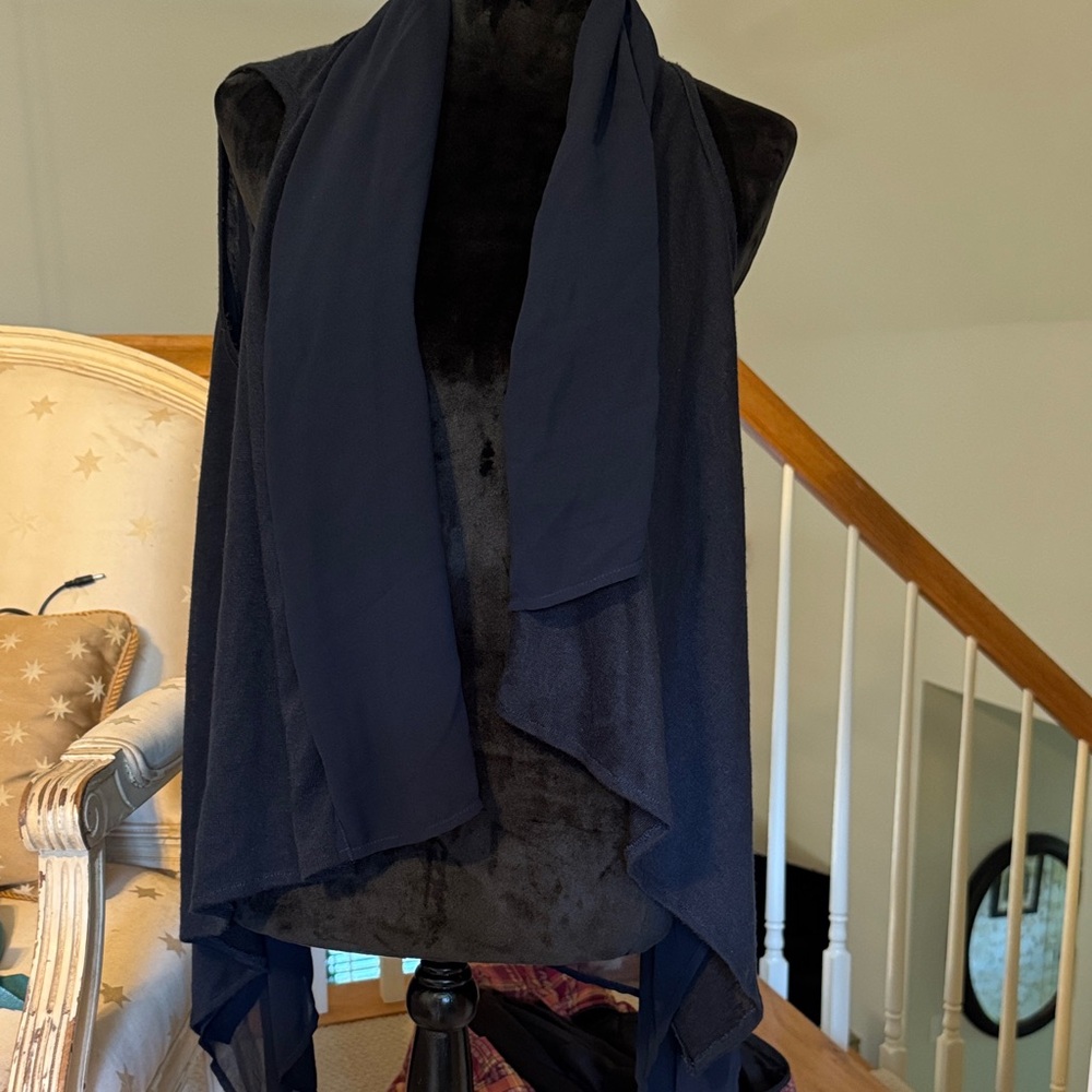 Grace elements that vest/layering overlay